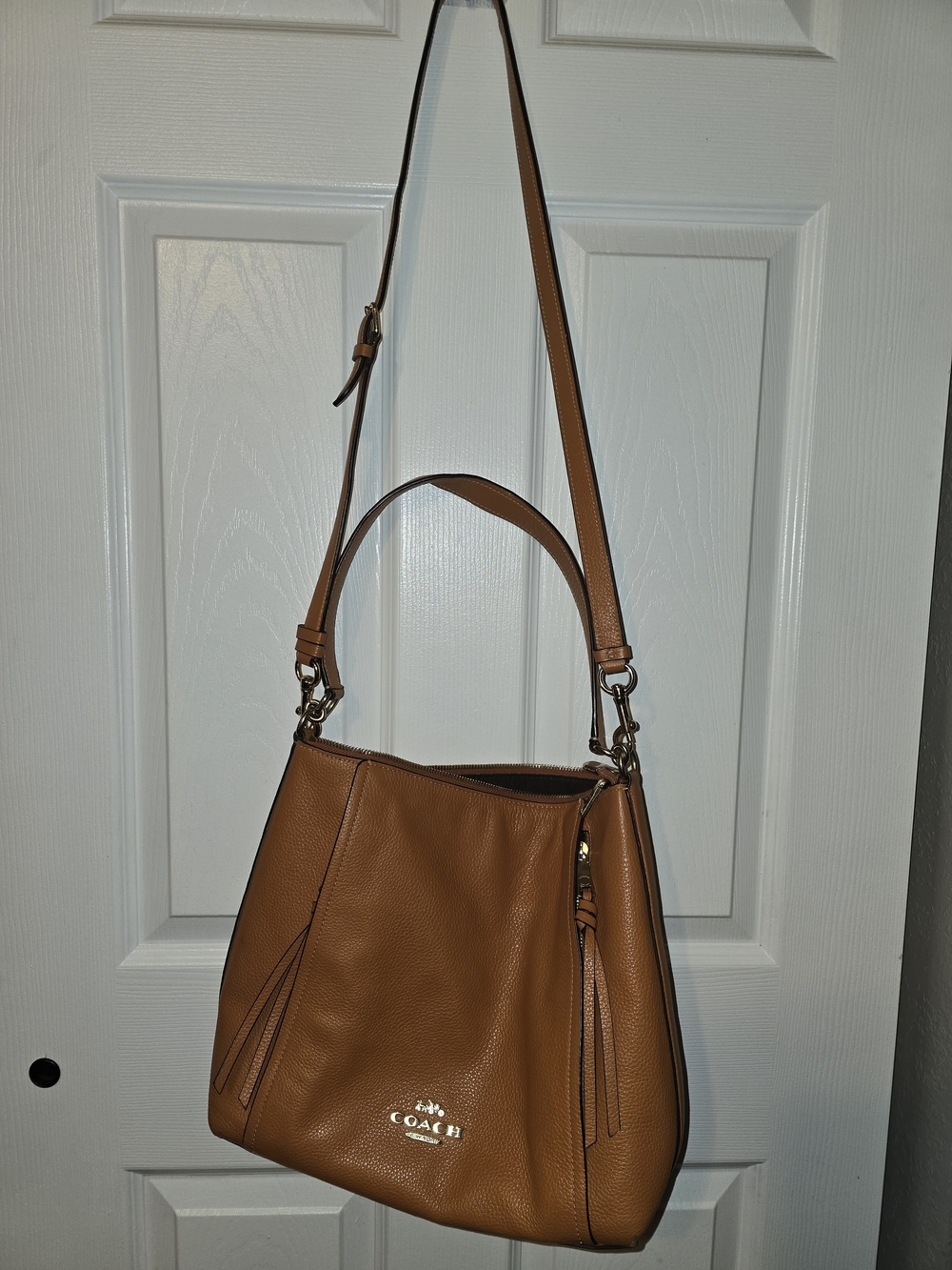 Coach Marlon Hobo bag Pebbled Leather Shoulder Bag in Orange
